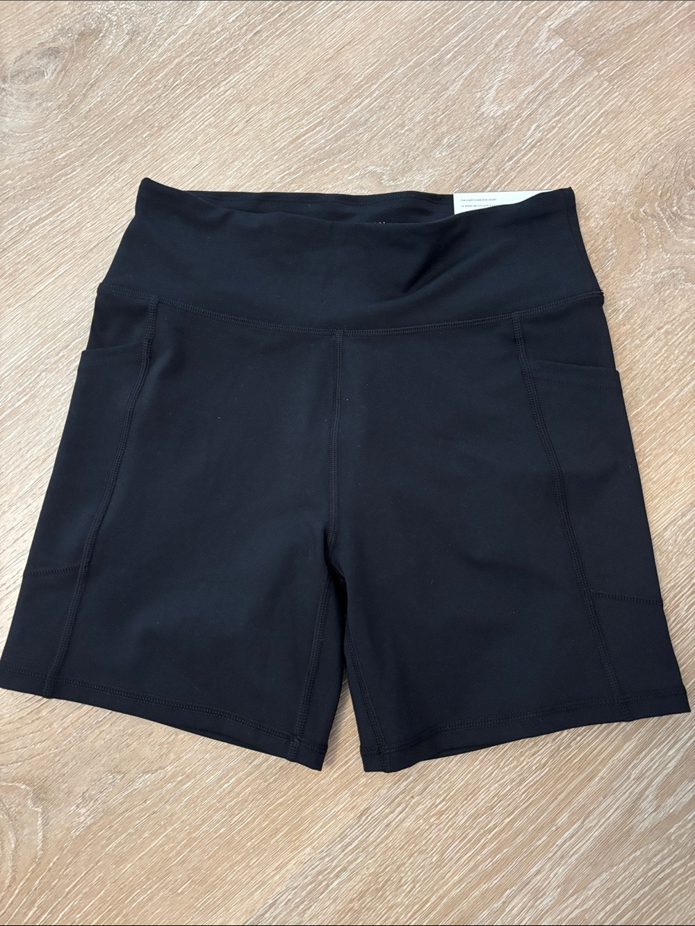 American eagle women’s bike shorts size medium NWT